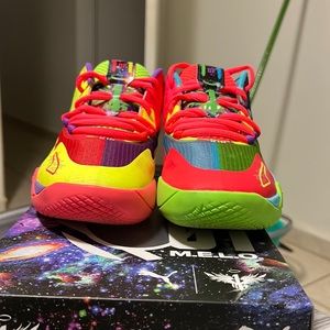 COPY - COPY - Lamelo Ball Size 7y Gradeschool